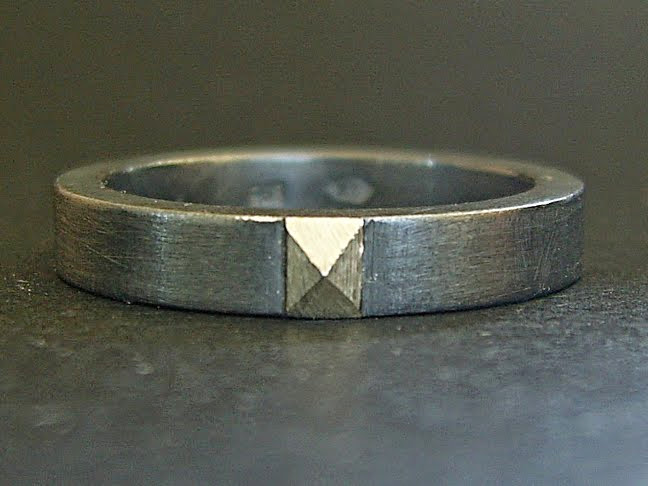 Medium Oxidised Band with a Pyramid Element